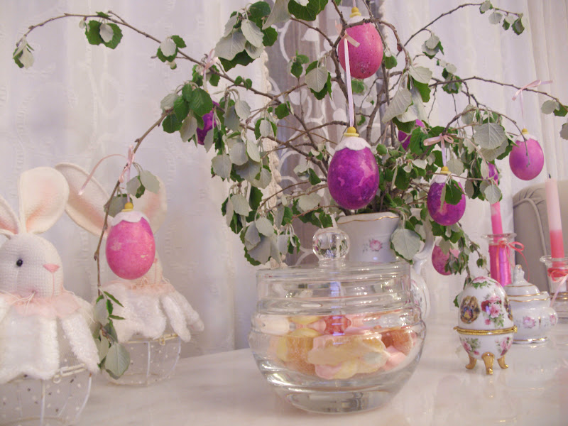 Βάψιμο αυγών με γκοφρέ χαρτί και πασχαλινή διακόσμηση