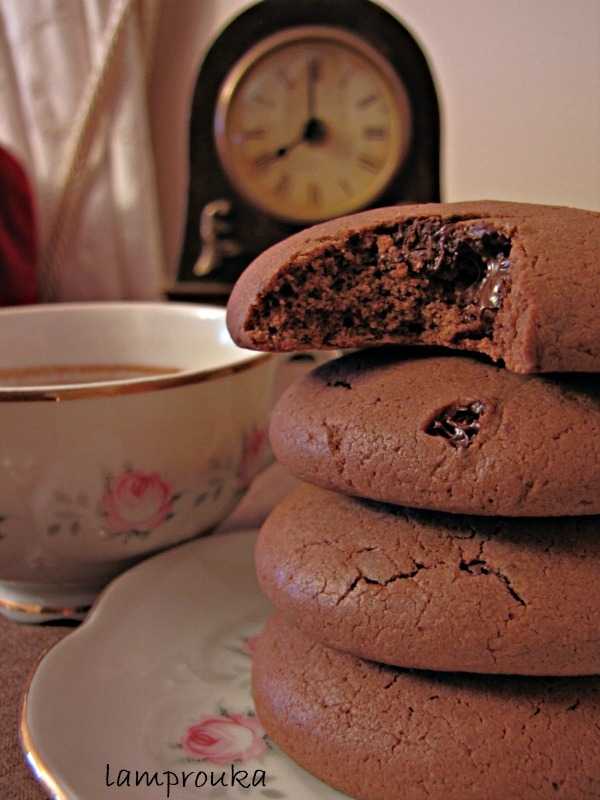 Μπισκότα με σταγόνες σοκολάτας.